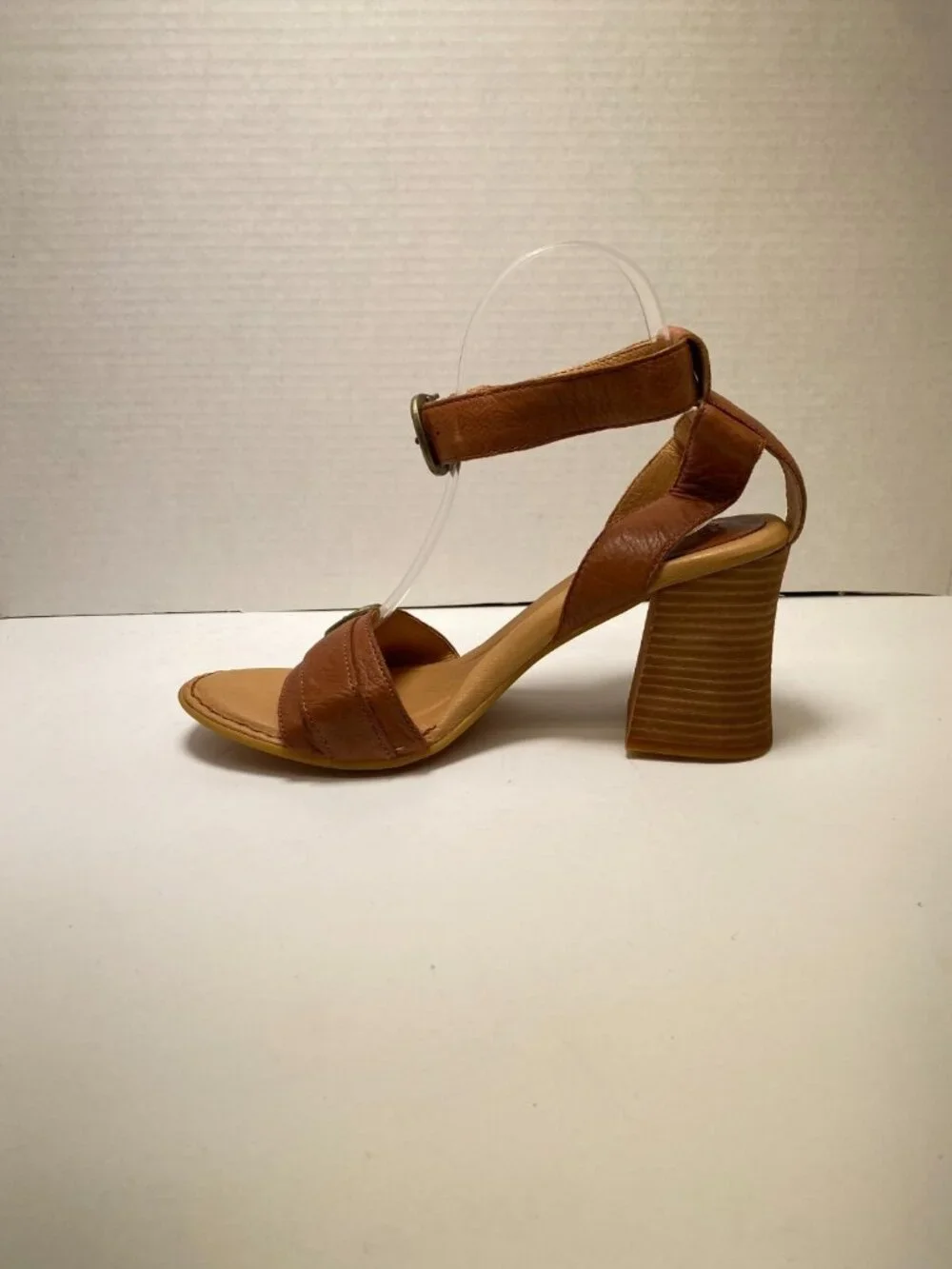 BORN Women's Tahlia Brown Leather Strap Buckle Cushion Heel Sandal Sz 10